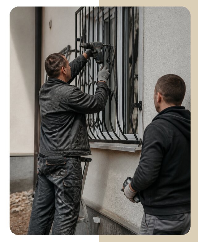 Установка наружных решеток в Сланцах от 5063 р. | ДвериЛегко-Слы